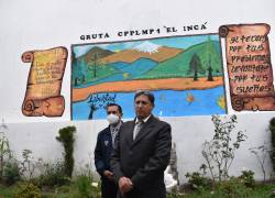 El nuevo director de la cárcel de El Inca, Santiago Loza, junto a Santiago Chávez, subdirector general de la SNAI.