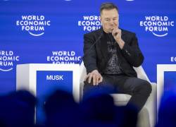 Elon Musk, director ejecutivo de SpaceX y xAI, habla durante un panel de discusión durante la 56ª reunión anual del Foro Económico Mundial (FEM), en Davos, Suiza, el 22 de enero de 2026.