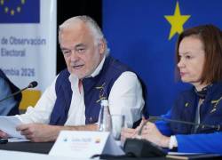 El vicepresidente tercero del Parlamento Europeo y jefe de la Misión de Observación Electoral de la Unión Europea para Colombia (MOE UE), Esteban González Pons (i).
