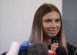 La atleta Krystsina Tsimanouskaya durante una rueda de prensa