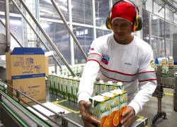 Colaborador de línea productiva de Natura, adquirida por Gloria Foods.