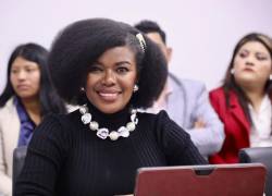 Paola Cabezas abandona la RC.