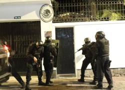 Quito, viernes 5 de abril del 2024. Ingreso de grupos especiales de la Policí­a a la Embajada de México, para la captura del exvicepresidente Jorge Glas.