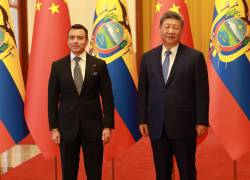 El presidente de la República Popular China, Xi Jinping, junto al presidente Daniel Noboa.