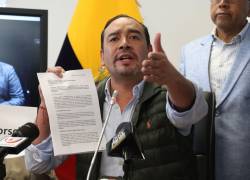 Asambleísta Juan González, jefe de la bancada de RC, dió a conocer contradicciones del abogado Yabar en el caso porche.