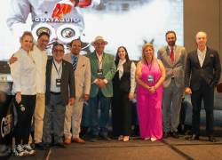 Chefs, autoridades locales y representantes del sector culinario y hotelero en la inauguración del Guayaquil Food Show 2026.
