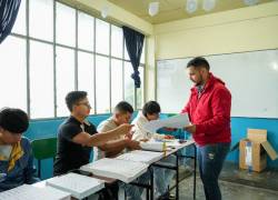 CNE anuncia multas por votar con el celular.