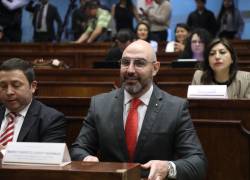 Mario Godoy llegó a la Comisión de Fiscalización de la Asamblea.