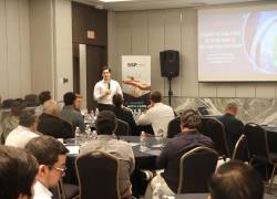 La primera jornada de la mesa de sostenibilidad energética del sector camaronero se cumplió en Guayaquil.