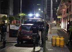 El coche bomba fue abandonado en una de las calles que rodean el Complejo Judicial Norte de Quito. Foto: API