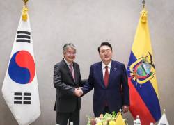 El 21 de septiembre, en el marco de la Asamblea General de Naciones Unidas, el presidente Guillermo Lasso se reunió con el mandatario surcoreano Yoon Suk-Yeol. Allí se concretó la visita oficial a Seúl.