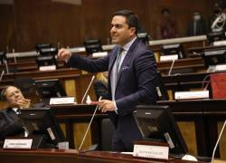 El asambleísta del PSC, Jorge Abedrabbo, propone conocer el informe de la Comisión Pluripartidista ad hoc que recomienda la destitución de Guadalupe Llori.