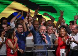Luiz Inacio Lula da Silva, habla después de ganar la segunda vuelta de las elecciones presidenciales, en Sao Paulo, Brasil.