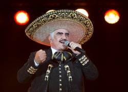 Vicente Fernández falleció en Guadalajara, luego de permanecer hospitalizado casi cinco meses por una caída en su rancho.