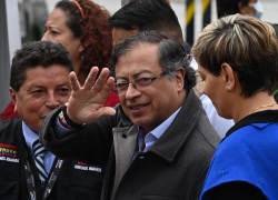 El izquierdista Gustavo Petro lleva la delantera en el preconteo de votaciones presidenciales