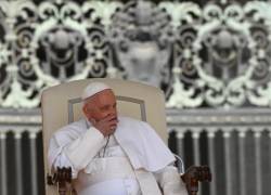 El papa está rezando ahora por Ecuador, afirma el Arzobispo de Quito