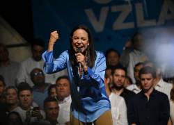 María Corina Machado mientras celebra los resultados de las elecciones primarias de la oposición.