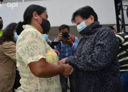 Emotivo reencuentro entre madre e hija en Cuenca