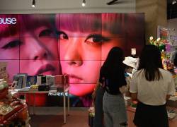 La Administración también pone en su punto de mira, y pide que se rechacen, la ostentación de la riqueza, el fenómeno de los influentes y el cotilleo.