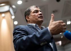 Charla de Correa en Francia genera polémica: Ecuador habría enviado carta para expresar su queja