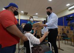 Municipio de Guayaquil ofrece alimentos a quienes se vacunen contra la COVID-19