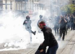 Un 1 de mayo de protestas en Francia contra la reforma de las pensiones: altercados en varias ciudades