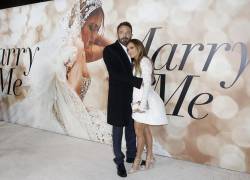 LOS ANGELES, CALIFORNIA. Ben Affleckynd Jennifer Lopez en la presentación de la película Marry Me en febrero de 2022.