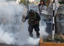 Ecuador entrega 12.000 granadas a Perú para enfrentar protestas; habían sido prestadas a Lenin Moreno