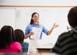 Actualmente, el déficit de docentes en Ecuador es de alrededor de 4.000.