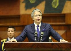 Guillermo Lasso acudió a la Asamblea para defenderse de las acusaciones por presunto peculado.