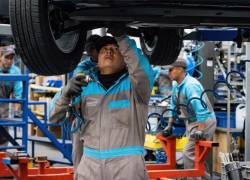 Un 36,6% de la población económicamente activa tiene un trabajo adecuado -de ocho horas diarias y con acceso a por lo menos un sueldo básico- en el país, según las últimas cifras del INEC.