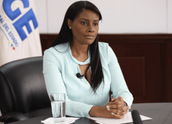 Exfiscal general desea ser candidata a la Constituyente.
