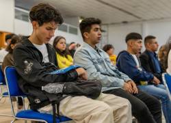 Jóvenes estudiantes en capacitación.