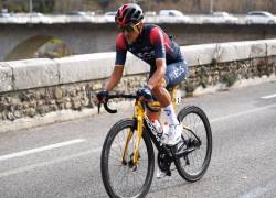 Richard Carapaz abandonó el Tour de la Provence al arrojar un resultado positivo de COVID-19. Según su equipo, la Locomotora de Carchi no presenta síntomas, pero está aislado.