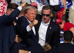 El intento de asesinato de Trump desata una oleada de teorías de la conspiración.