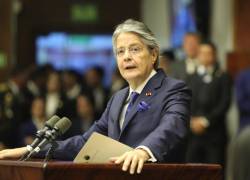 El presidente Guillermo Lasso acudió a la Asamblea para defenderse de las acusaciones de presunto peculado.