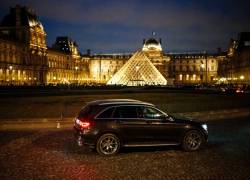 Los parisinos aprobaron en una consulta popular que se triplique el costo del parqueo para los SUV.