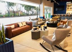 El hotel ibis Styles Guayaquil cuenta con un acogedor lobby. Todo el diseño está inspirado para satisfacer las necesidades de viajeros de negocios y turistas.