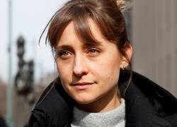 Allison Mack se declaró culpable de reclutar mujeres para la secta DOS de Nxivm.