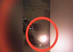 Las imágenes fueron grabadas por una cámara de la zona.