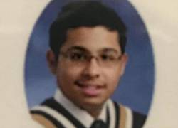 Zaman no había ido a la Universidad de York, sino a una universidad local, y a duras penas asitió.