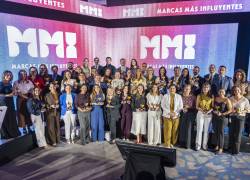 Empresarios premiados en un evento de la Revista América Economía