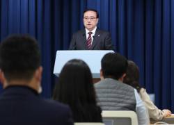 El Asesor de Seguridad Nacional, Kim Sung-han, brinda información sobre el último lanzamiento de misiles de Corea del Norte.