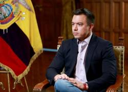 Una imagen difundida por la Oficina de Prensa de la Presidencia de Ecuador muestra al presidente Daniel Noboa dando una entrevista con la BBC en el Palacio Presidencial de Carondelet.