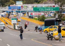 El puente internacional de Rumichaca entre Colombia y Ecuador se muestra desde Ipiales, Colombia, el 4 de febrero de 2025.