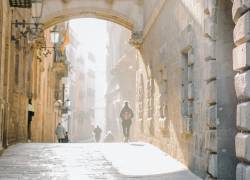 Fotografía de un día de intenso calor en Barcelona, España.