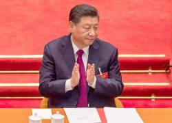 El comunicado llama a todo el partido, todo el ejército y gente de todos los grupos étnicos, a unirse alrededor del Comité Central con el camarada Xi Jinping como su eje.