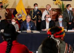 El presidente de Ecuador, Guillermo Lasso, retomó el diálogo directo con sectores indígenas y sociales hoy en Quito.