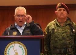 El ministro de Defensa de Ecuador, el general Luis Lara, aseguró este jueves que las Fuerzas Armadas responderán con todo su poder tras el asesinato del candidato a la Presidencia Fernando Villavicencio.