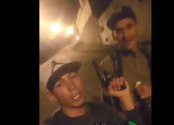 VIDEO: Presuntos vacunadores se graban armados y amenazando a moradores en Quito: les vamos a meter plomo